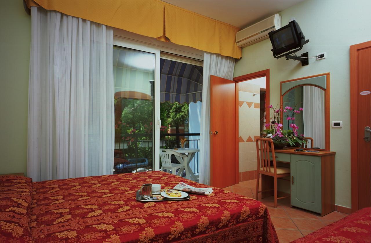 Hotel Mondial Cervia Exteriér fotografie