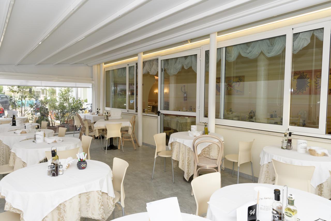 Hotel Mondial Cervia Exteriér fotografie